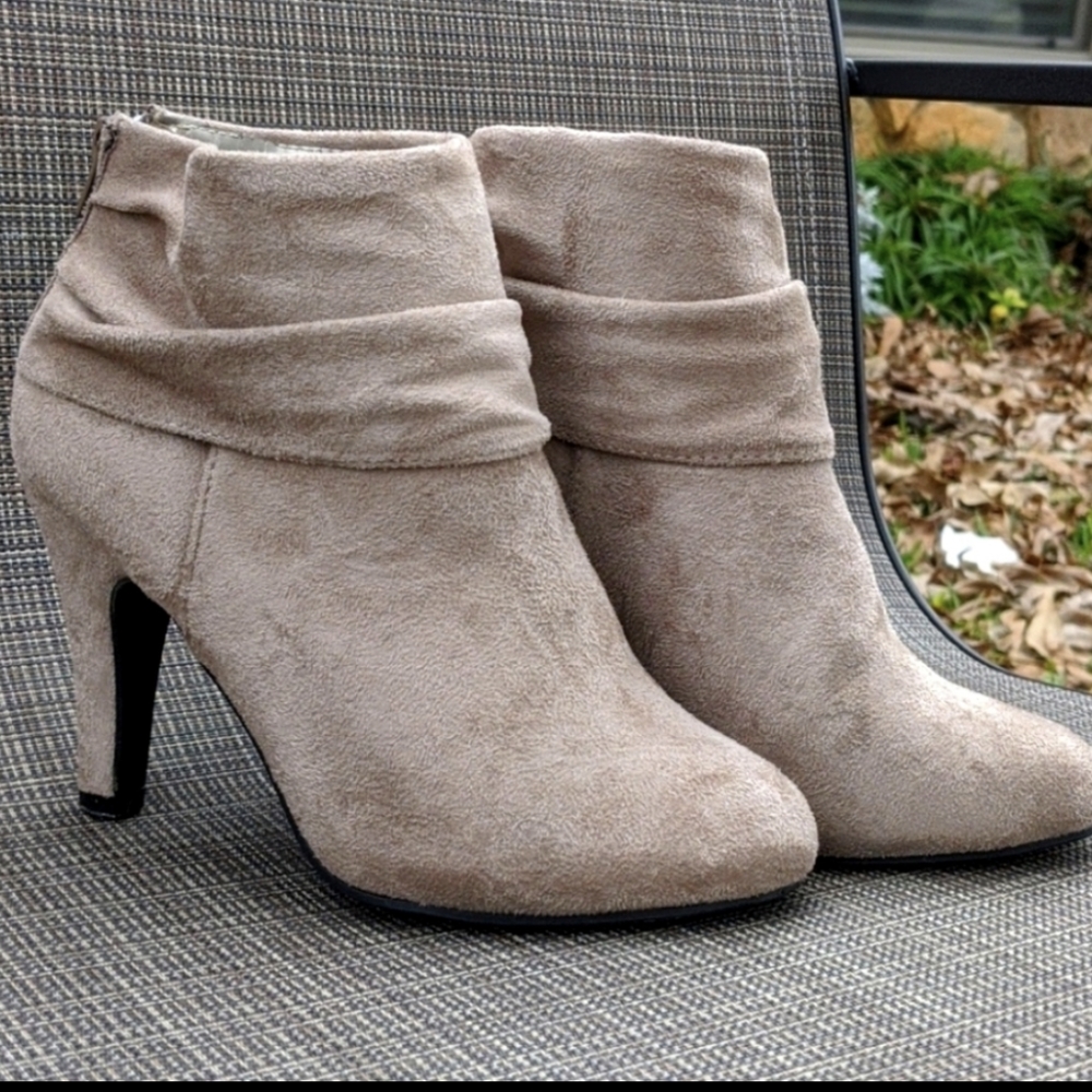 Francesca's booties